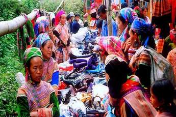 Bac Ha ethnic market, under the sign of authenticity